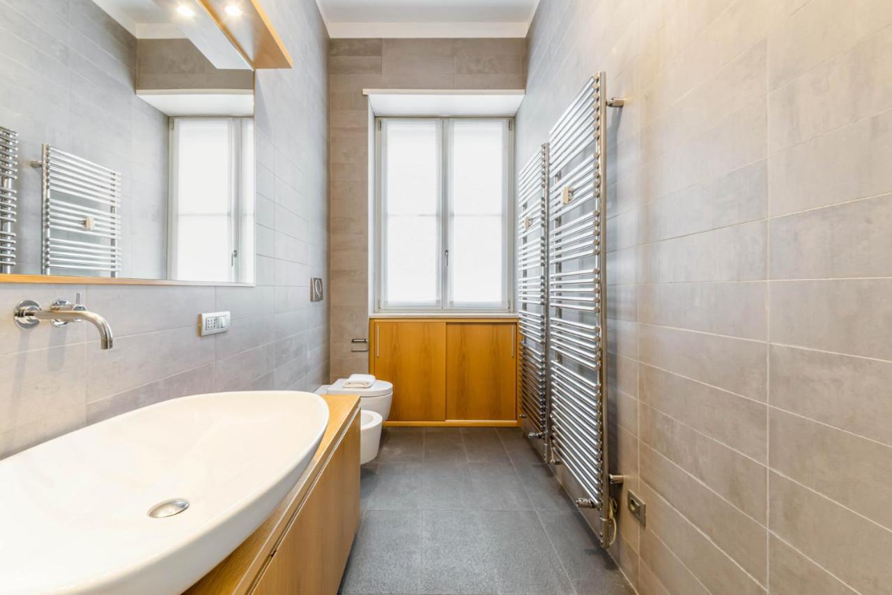 Easylife - Elegante Dimora Due Passi Dal Duomo Daire Milano Dış mekan fotoğraf
